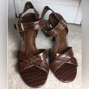 Ralph lauren sz 8.5 B  brown leather heel
